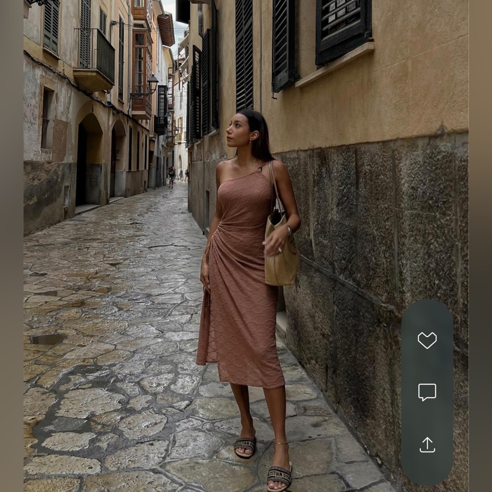 Elegant Brown One-Shoulder Dress